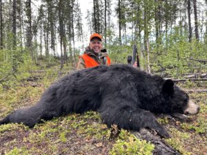sk-bear-hunting-pilots-lodge-001
